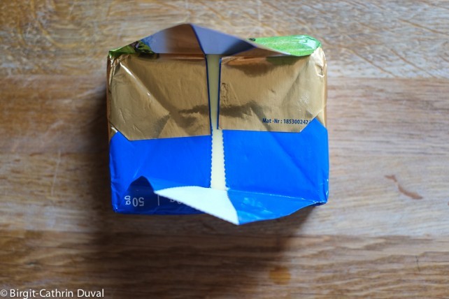 Meggle Butter ohne Logo und mit gestanztem Verpackungspapier