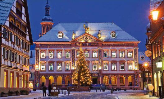 Blick auf den Gengenbacher Adventskalender Foto: Kinzigtal Tourismus Dieter Wissing